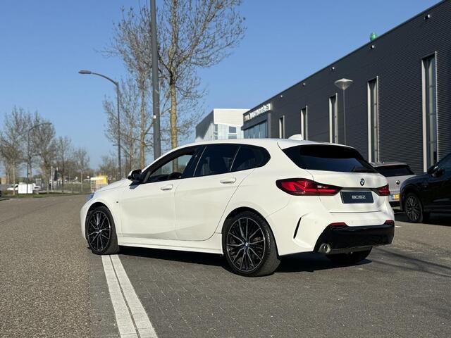 BMW 1-SERIE 118i High Executive M sport AUT Headup