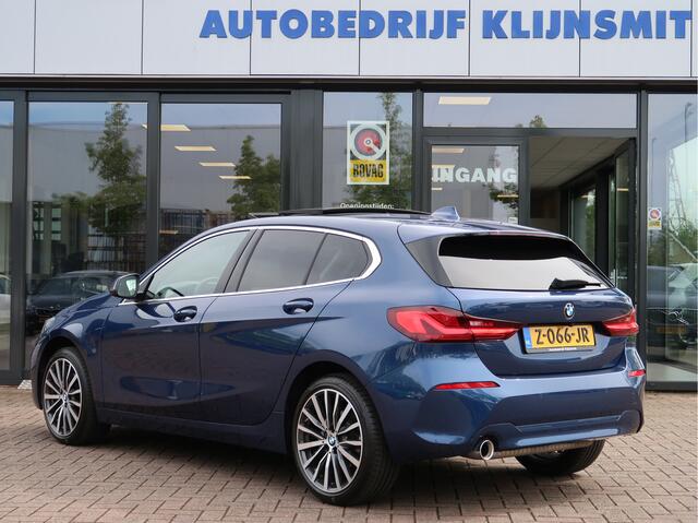 BMW 1-SERIE 118i High Executive | Panoramadak | Leder | 18'' | Driving Assist | Led |