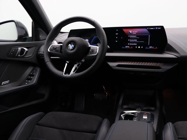 BMW 1-SERIE 120 M Sportpakket Pro | Premium Pack | Stuurwielrand Verwarmd | M Adaptief onderstel | Comfort Access | Driving Assistant Plus | Harman Kardon | 19''