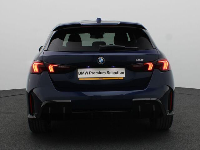 BMW 1-SERIE 120 M Sportpakket Pro | Premium Pack | Stuurwielrand Verwarmd | M Adaptief onderstel | Panoramadak | Driving Assistant | Harman Kardon | 19''