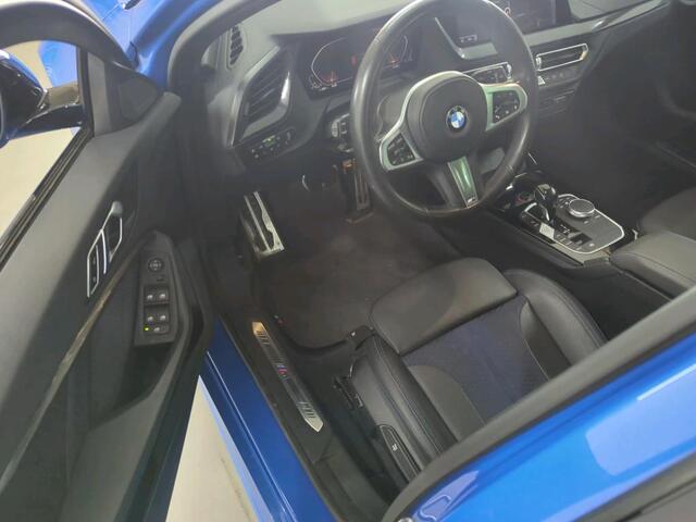 BMW 1-SERIE 118i Executive Edition PANODAK | NL-AUTO | NAVI