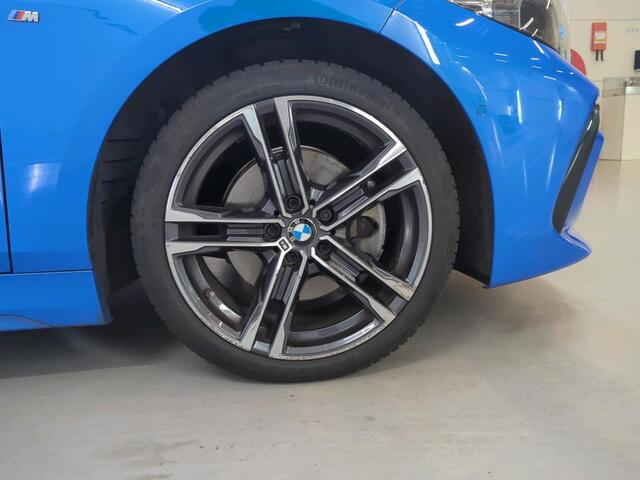 BMW 1-SERIE 118i Executive Edition PANODAK | NL-AUTO | NAVI