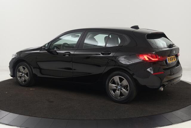 BMW 1-SERIE 118i Executive | Adaptive cruise | Carplay | Live Cockpit | Full LED | Camera | Navigatie | Park Assist | Climate control | Bluetooth