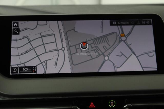 BMW 1-SERIE 118i Executive | Adaptive cruise | Carplay | Live Cockpit | Full LED | Camera | Navigatie | Park Assist | Climate control | Bluetooth