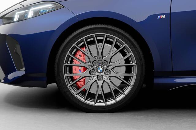 BMW 1-SERIE 120 | M Sport Pro | Premium Pack | Glazen Panoramadak