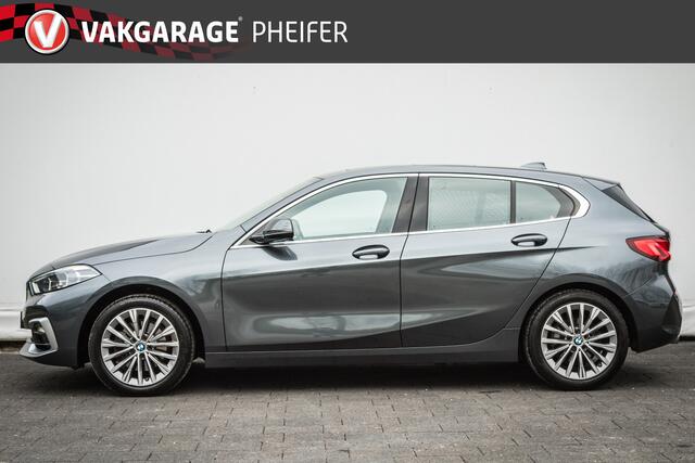 BMW 1-SERIE 118i High Executive Edition Panoramadak/ Leer/ Stoelverwarming/ Led/ Luxury-line/ Live cockpit pro