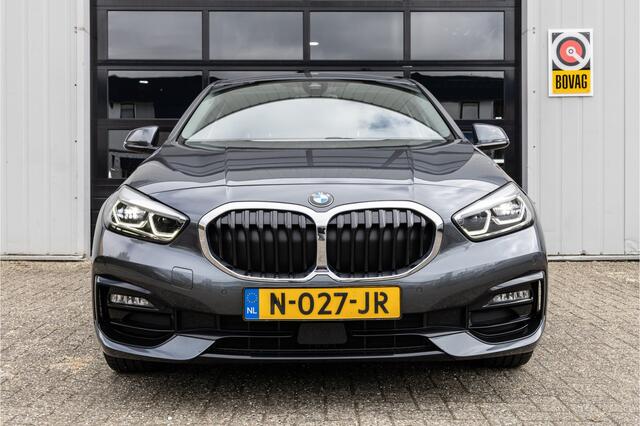 BMW 1-SERIE 118i Sport Line Business Edition ?Shadowline?NAV?Getint glas