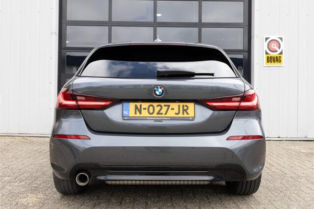 BMW 1-SERIE 118i Sport Line Business Edition ?Shadowline?NAV?Getint glas