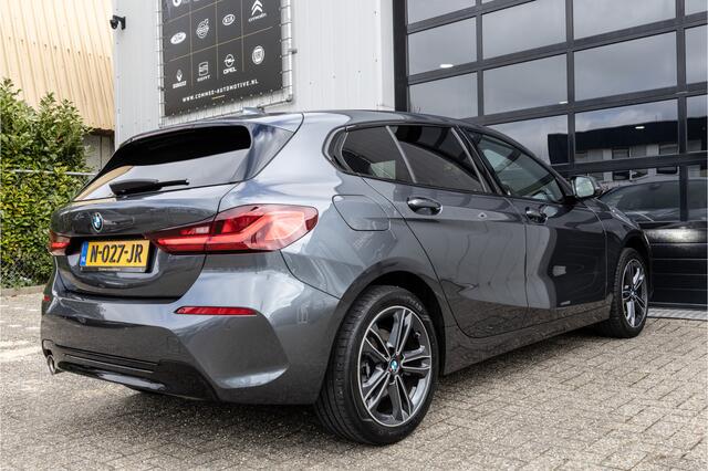 BMW 1-SERIE 118i Sport Line Business Edition ?Shadowline?NAV?Getint glas