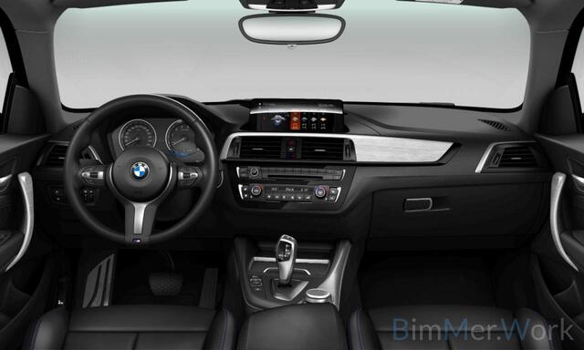 BMW 1-SERIE 118i High Executive M Sport | Stoelverwarming | Navigatie | Cruise Control | Keyless | LCI2 | Parkeersensoren | DAB | Shadow Line | M Sport Remmen | HIFI | LED