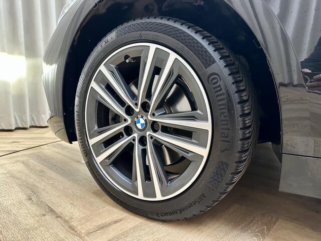 BMW 1-SERIE 116i *1e Eigenaar* Apple Carplay / Automaat / PDC / Cruise Control / Bluetooth / ECC Clima / Ambiance verlichting / 17"LMV