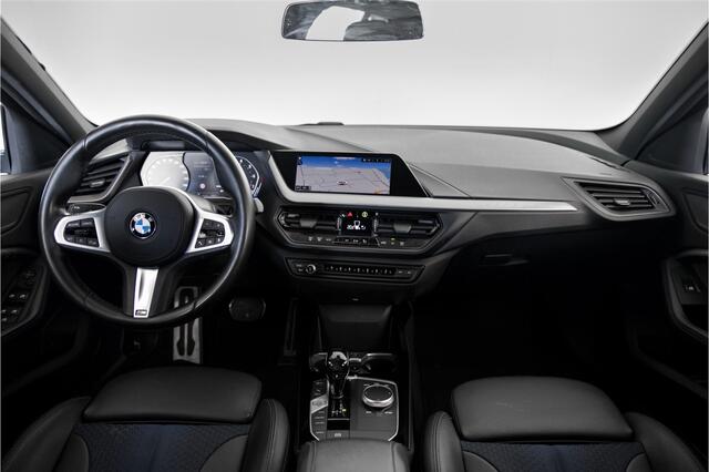 BMW 1-SERIE 118i M Sport Shadow line ambient light