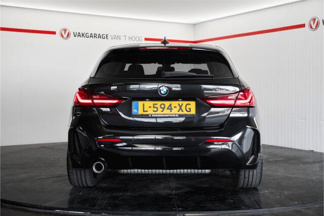 BMW 1-SERIE 118i M Sport Shadow line ambient light