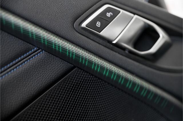 BMW 1-SERIE 118i M Sport Shadow line ambient light