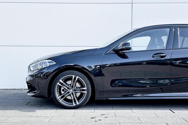 BMW 1-SERIE 118i