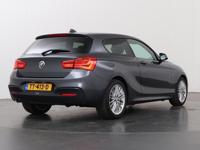 BMW 1-SERIE 116i Executive | M-Sport | Navigatie | Parkeersensoren | Climate Control | Keyless Go | Sportstoelen | Lederen Bekleding | Handgeschakeld | LED | NL Auto |