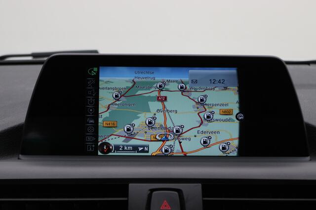 BMW 1-SERIE 118i Centennial Executive Automaat LED, Navigatie, Sportstoelen, Climate, Cruise, PDC