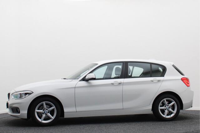BMW 1-SERIE 118i Centennial Executive Automaat LED, Navigatie, Sportstoelen, Climate, Cruise, PDC