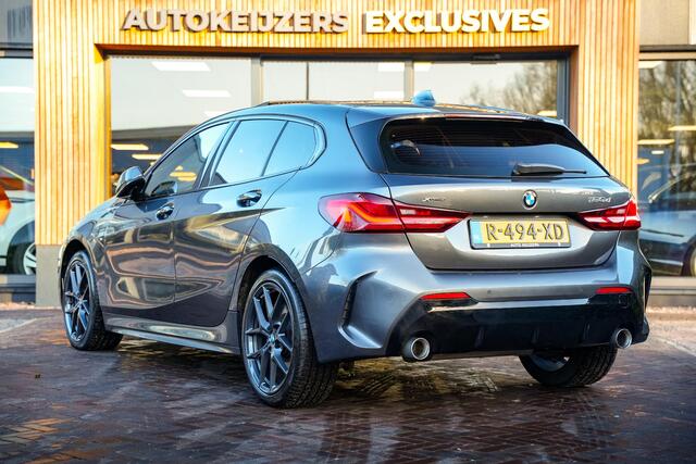 BMW 1-SERIE 120d xDrive High Executive Edition M Pakket Panoramadak Ambient Sportstoelen Stuurverw. 18"LM