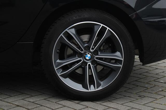 BMW 1-SERIE 118i Executive Edition | LED | Virtual | Cruise | Sfeerverl.