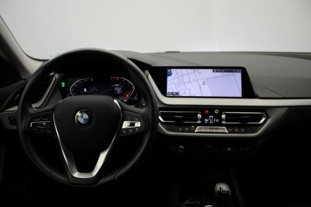 BMW 1-SERIE 218I Executive edition Sedan