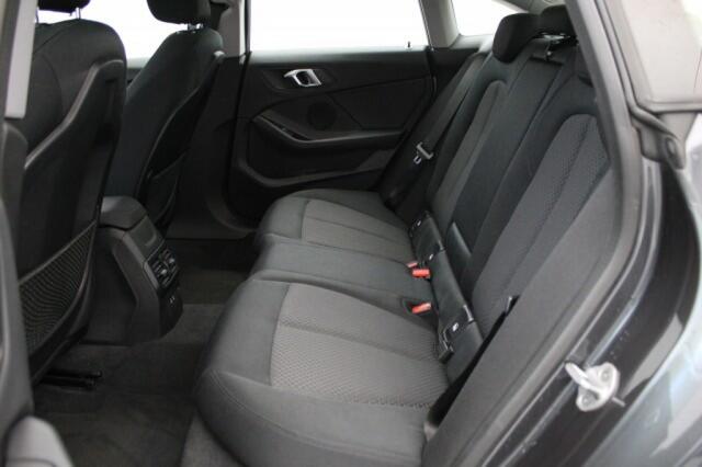 BMW 1-SERIE 218I Executive edition Sedan