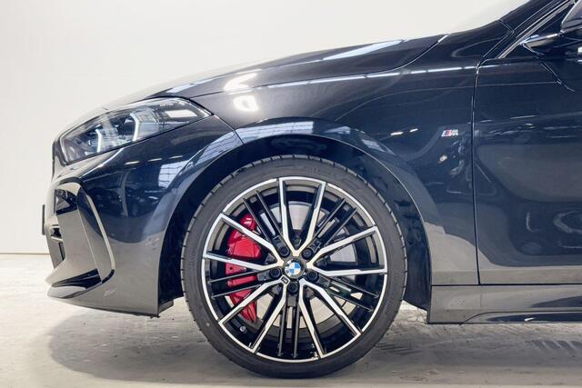 BMW 1-SERIE 5-deurs 120i M Sportpakket Pro Aut.