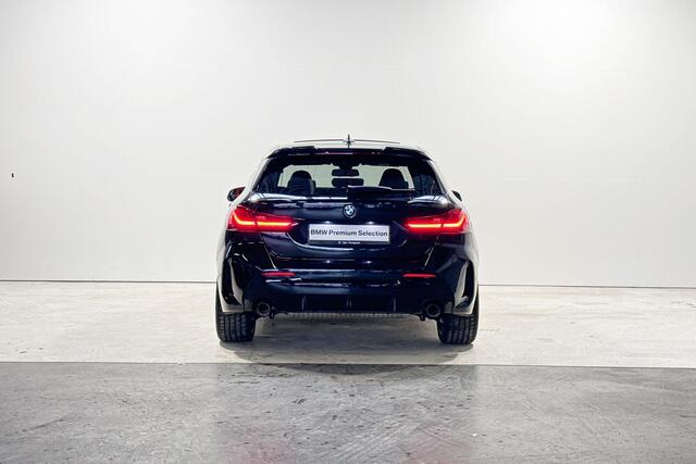 BMW 1-SERIE 5-deurs 120i M Sportpakket Pro Aut.