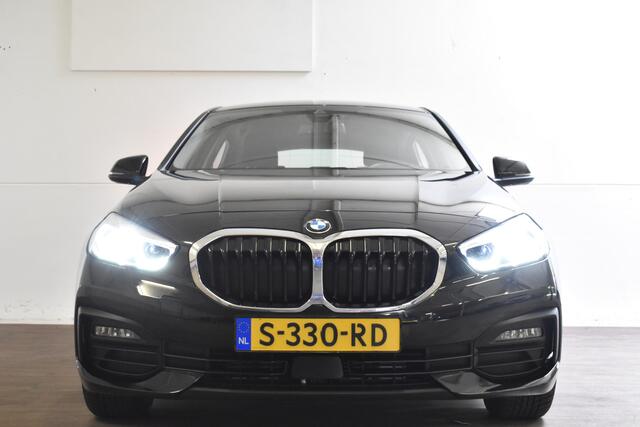 BMW 1-SERIE 118I INTRODUCTION EDITION CARPLAY/PDC/VIRTUAL