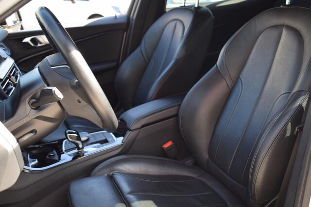 BMW 1-SERIE 118i High Executive//Camera//Sportstoelen//Automaat!