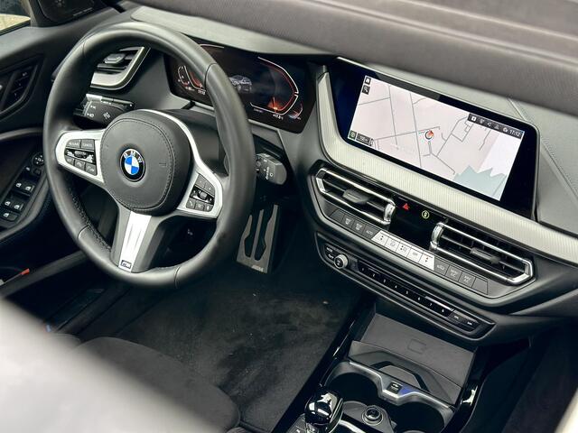 BMW 1-SERIE 118i MEMORY|CAMERA|KEYLESS|