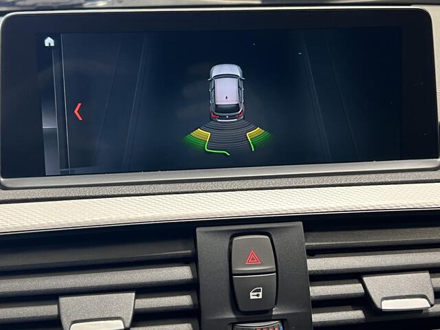 BMW 1-SERIE 118i Corporate Lease Executive | M-sport | Black optiek | Navigatie | LM Velgen 18" | Voorstoelen Verwarmd | Cruise Control | Airco | LED Koplampen |