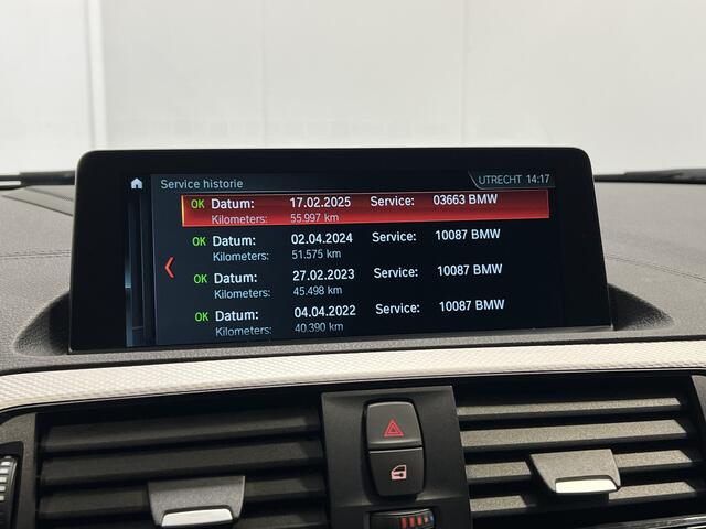 BMW 1-SERIE 118i Corporate Lease Executive | M-sport | Black optiek | Navigatie | LM Velgen 18" | Voorstoelen Verwarmd | Cruise Control | Airco | LED Koplampen |