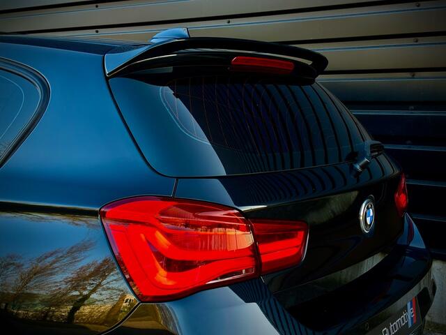 BMW 1-SERIE 118i M-PERFORMANCE DAK|LEER|CAMERA|HiFi|SHADOW