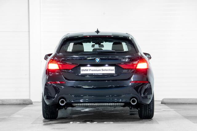 BMW 1-SERIE 120i | Automatische transmissie | Cruise Control | Park Distance Control voor/achter