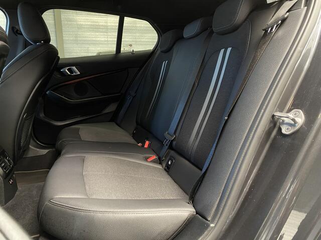 BMW 1-SERIE 118i Executive Edition Led, 141pk, Camera