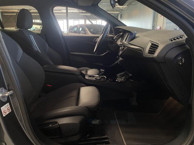 BMW 1-SERIE 118i Executive Edition Led, 141pk, Camera