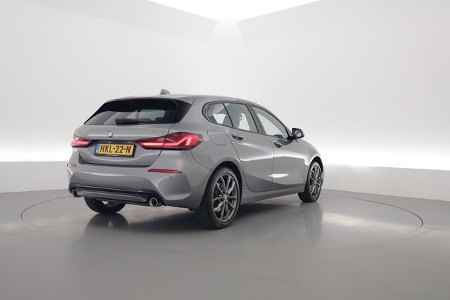 BMW 1-SERIE 120i | CarPlay | Navi | PDC V+A | Stoel-Stuurver. | Cruise