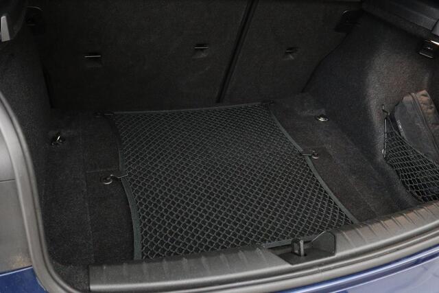 BMW 1-SERIE 118i Sport Line Edition | Full LED | Sportstoelen | Navigatie | Climate control | Parkeerhulp | Cruise control