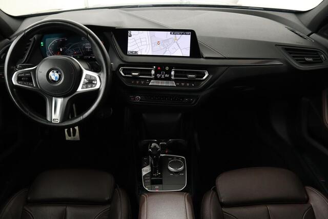 BMW 1-SERIE 116i High Executive | M Sport | Leder | Stoelverwarming | Carplay | Full LED | Sportstoelen | Navigatie | Climate control | Live Cockpit | Parkeerhulp | Cruise control