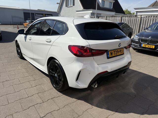BMW 1-SERIE 118i M-Sport