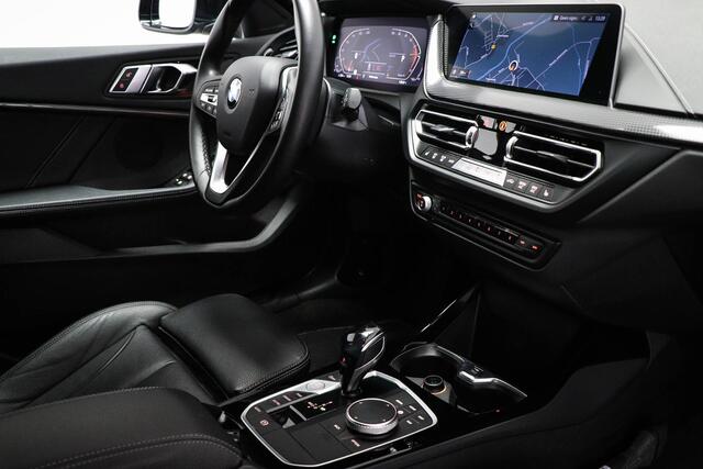 BMW 1-SERIE 118i High Executive Edition | SPORT LINE | DAB | APPLE | 17"
