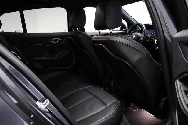 BMW 1-SERIE 118i High Executive Edition | SPORT LINE | DAB | APPLE | 17"