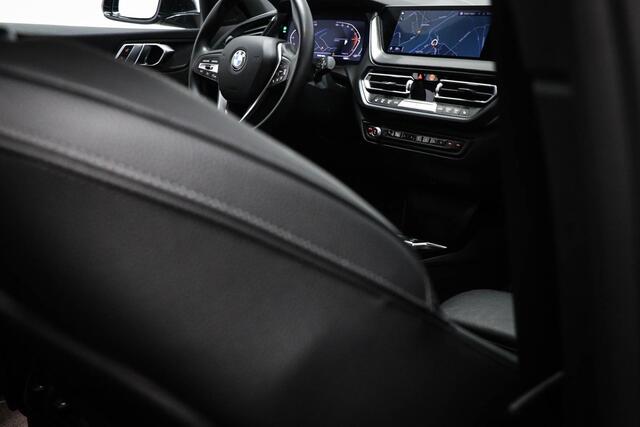 BMW 1-SERIE 118i High Executive Edition | SPORT LINE | DAB | APPLE | 17"