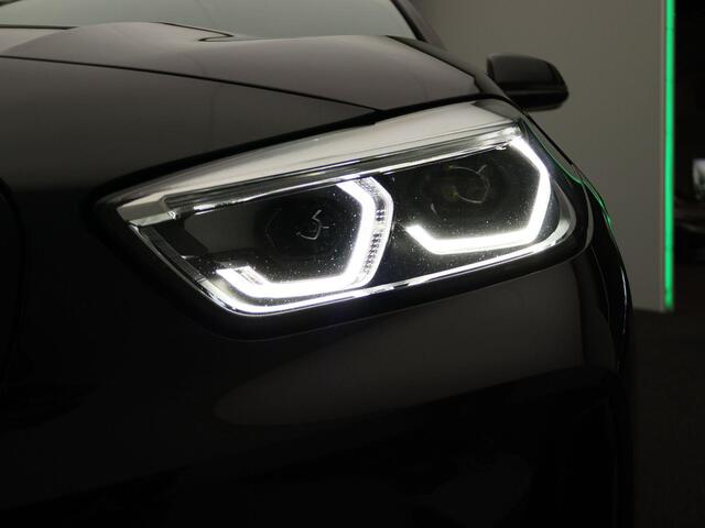 BMW 1-SERIE 5-deurs 118i M Sportpakket | Premium Pack | Comfort Access | Parking Assistant | 19''