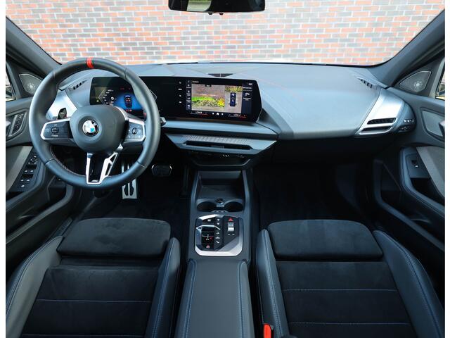 BMW 1-SERIE M135 xDrive *Individual*Pano*H&K*HUD*