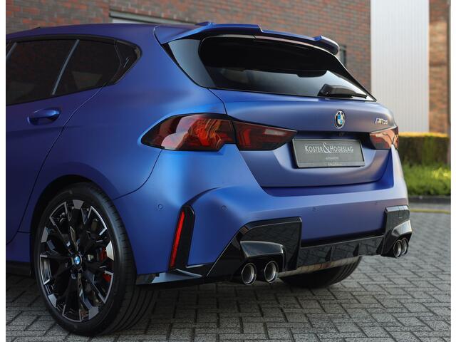 BMW 1-SERIE M135 xDrive *Individual*Pano*H&K*HUD*