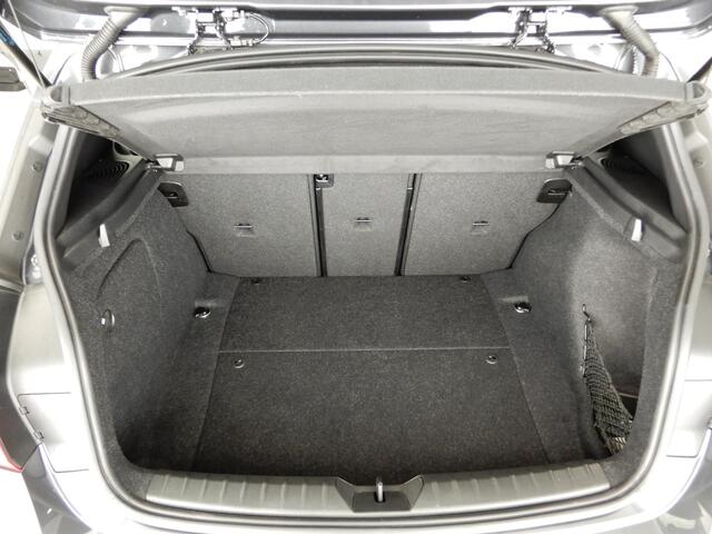 BMW 1-SERIE 5-deurs 118i Automaat / Sportline / Sportstoelen / PDC / Climate / LED / Alu wielen 17 inch