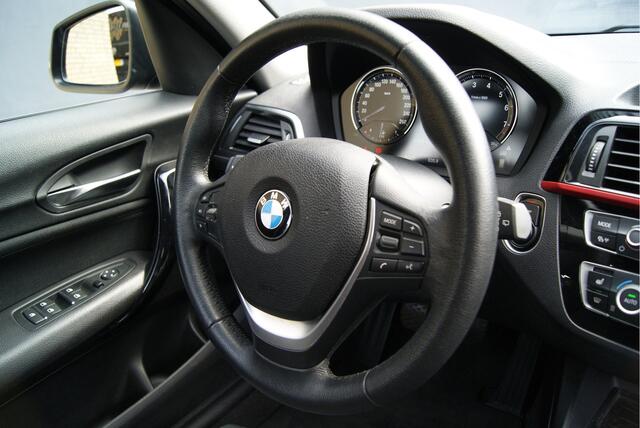 BMW 1-SERIE 116i Sport Digicockpit/Navi/PDC/LED/Allseason
