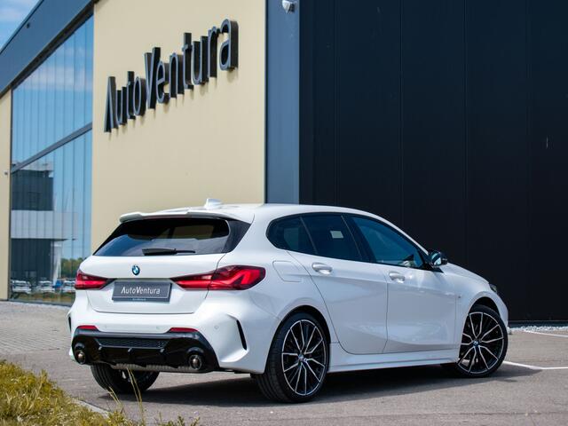 BMW 1-SERIE BMW 118i Executive Edition M-sport | LED | Hifi Sound | 19" LM Velgen | Pdc |